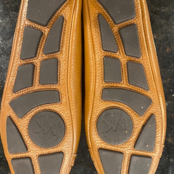 EUC MICHAEL MICHAEL KORS Fulton Logo Embossed Faux Leather Moccasin sz.7 1/2 - Picture 3 of 5